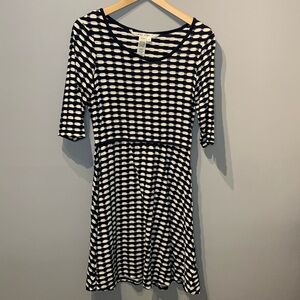 Max Studio Navy And White Dress